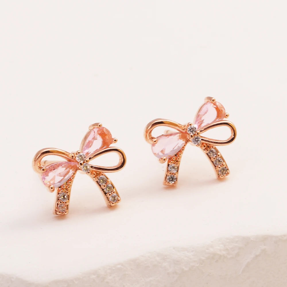 BowCharm Heart Bracelet – Elegant Symbol of Love!