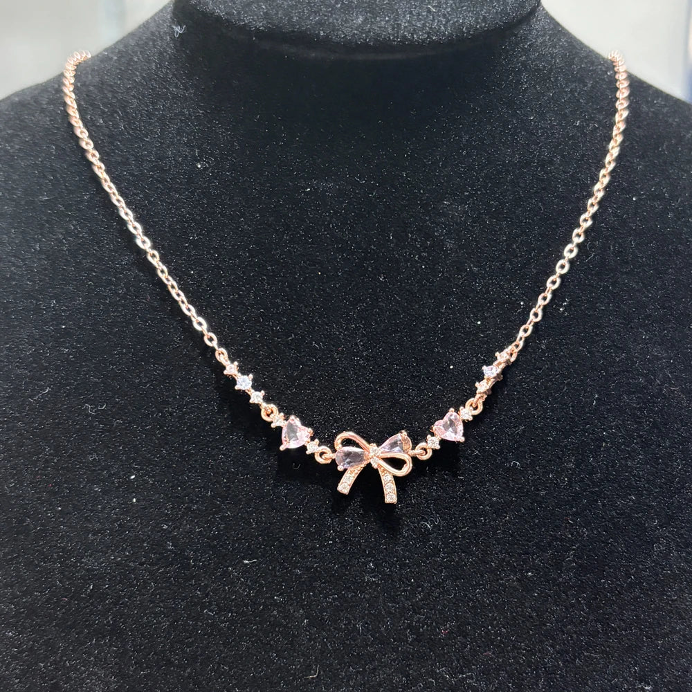 BowCharm Heart Bracelet – Elegant Symbol of Love!