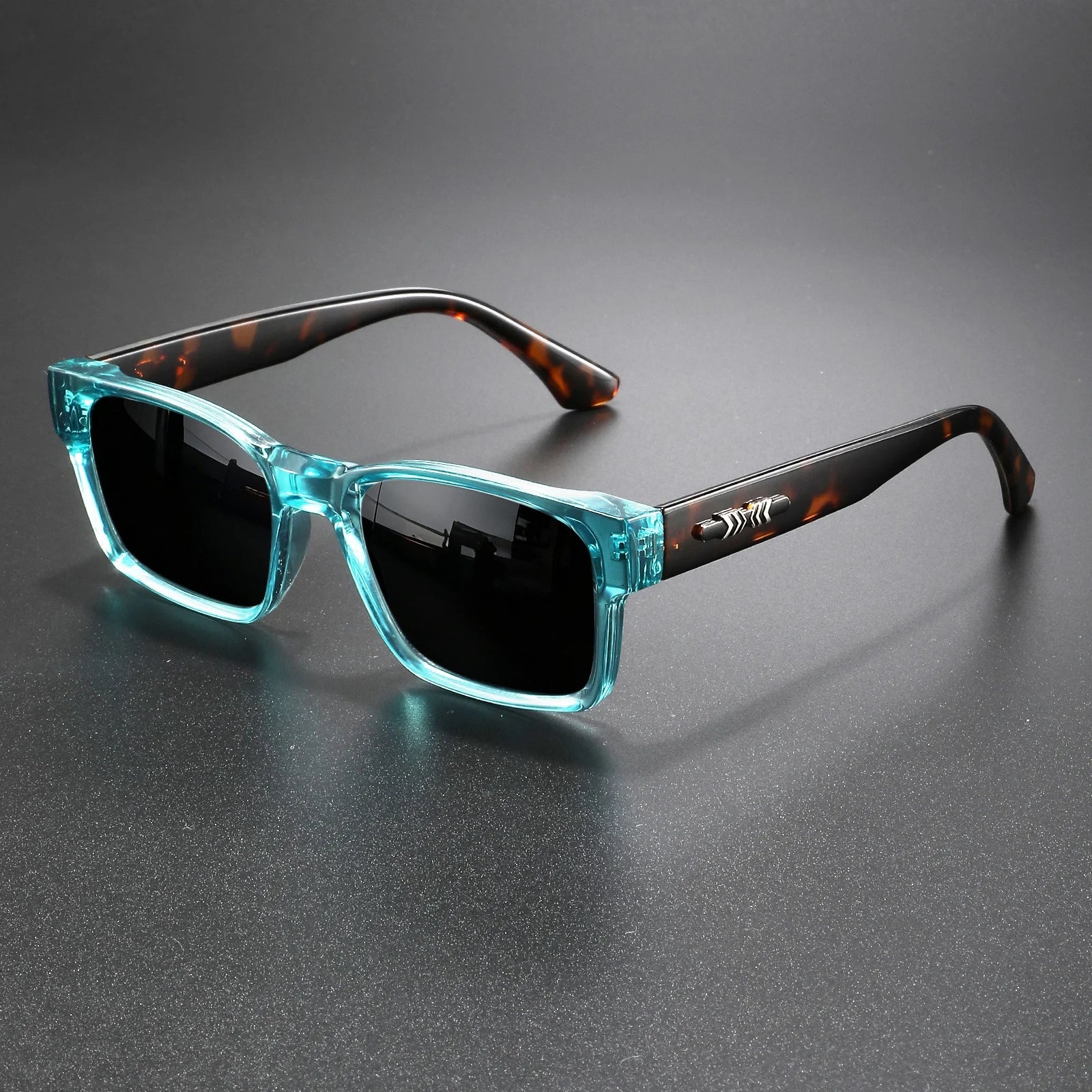 Classic Square Polarized Sunglasses – UV400 Unisex Travel Shades