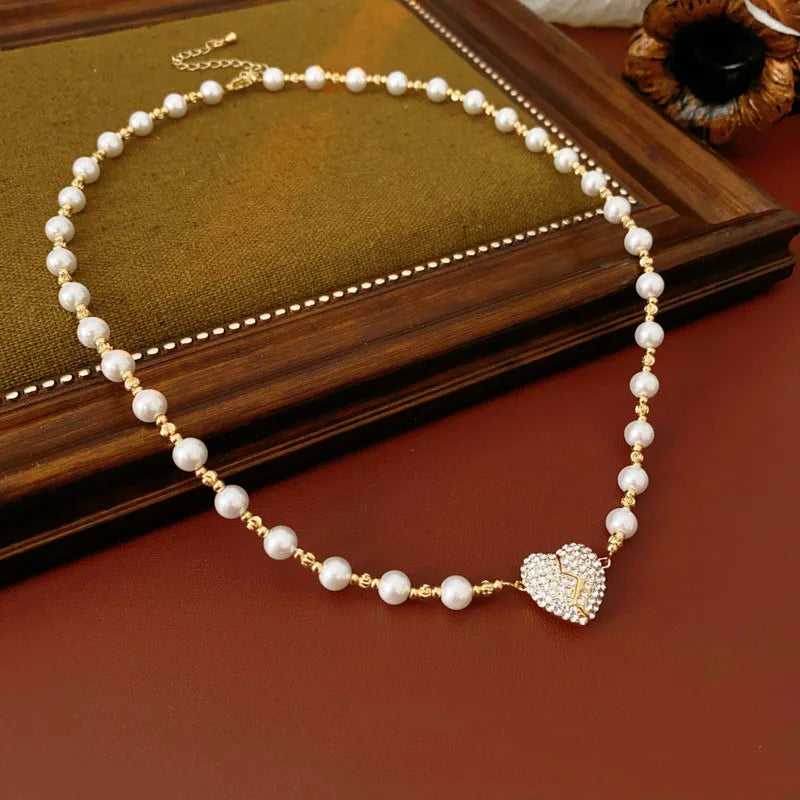 MagniHeart™ Pearl Necklace 💫 — Elegant, Romantic & Unique